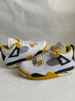 Nike Air Jordan 4 Vivid Sulfur Gelb Größe 43 Niedersachsen - Uelzen Vorschau