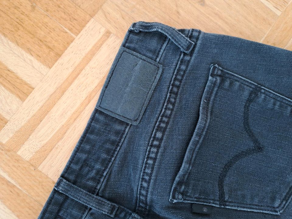 Levi's 711 Skinny Jeans Größe 26/32 in Augsburg