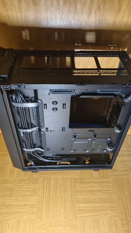 Fractal Design Meshify 2 Compact Black TG Dark Tint in Stuttgart