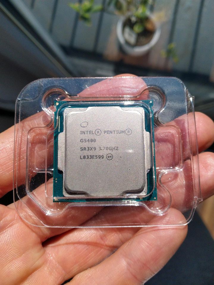 Intel Pentium G5400 in Bremen