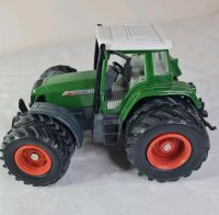 Siku Fendt Vario Favorit 716, Traktor mit Doppelbereifung Bayern - Plößberg Vorschau