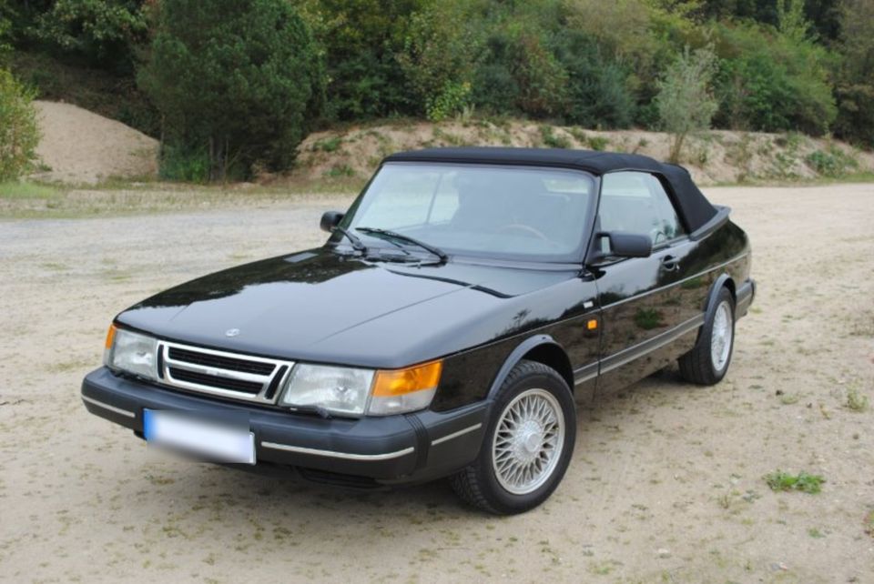 SAAB 900 Cabrio  H-Kennzeichen in Vechelde