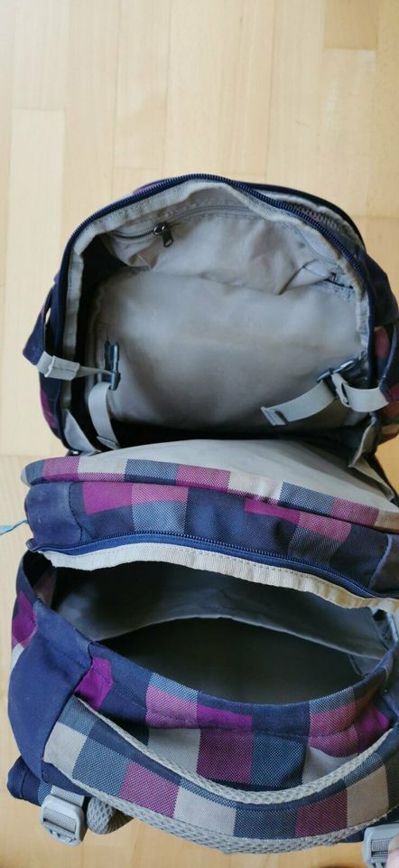 Satch Schulrucksack und Sporttasche in Berry Carry für Mädchen in Berlin