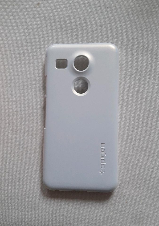 spigen, thin fit Handy Hard Case für Nexus 5x, shimmery white in Hamburg