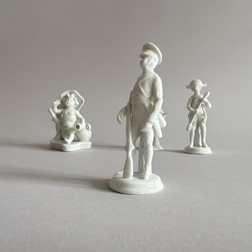 Volkstedt Porzellanfiguren 4er-Set – Klassische Sammlerstück in Backnang