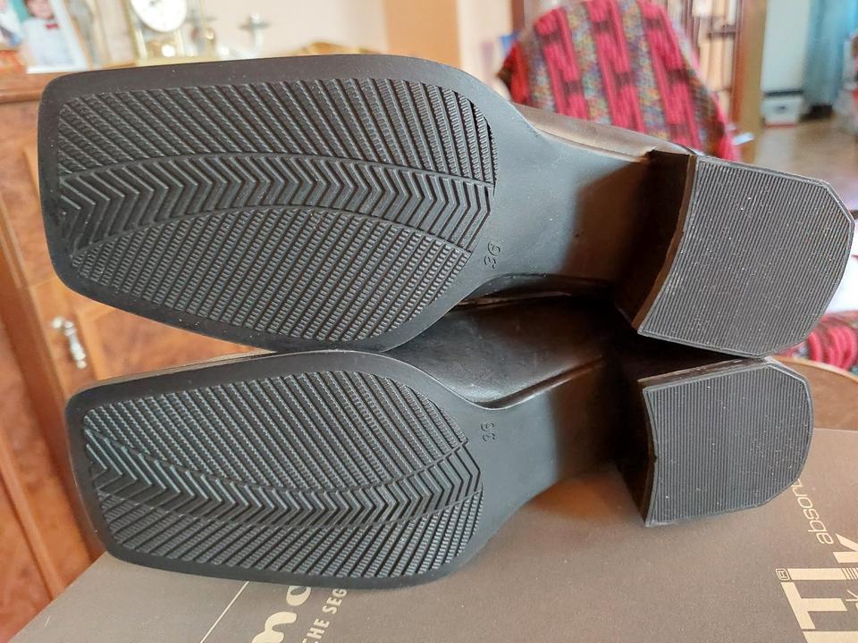 Schuhe Damen Tamaris Warmfutter Leder Schwarz Neu Karton Gr 36 in Hannover