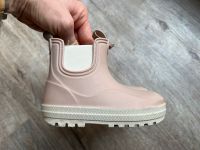 Zara Gummistiefel Kinder große 22 (13,6cm) München - Schwabing-Freimann Vorschau