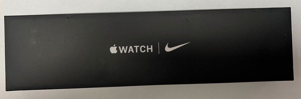 Apple Watch Nike Series 6 GPS + Cellular, 44 mm in Göppingen