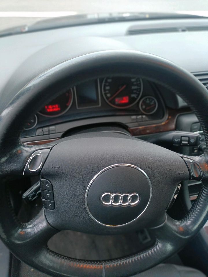 Audi A4 B6 2.0 Automatik in Überherrn