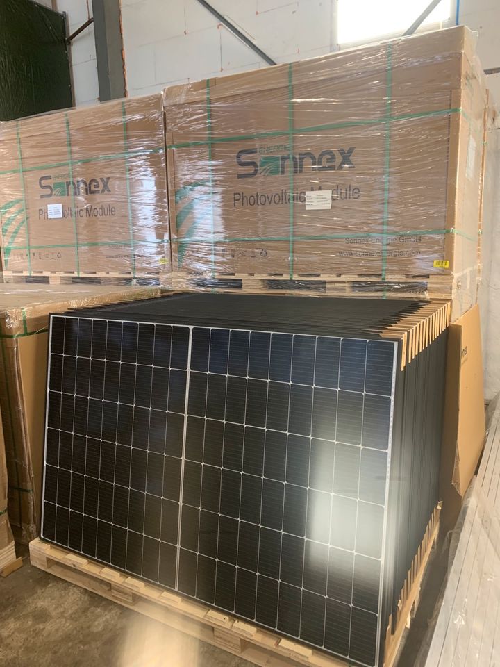 Balkonkraftwerk 800 Watt Wechselrichter und 2x415 Watt Solarmodul in Reinheim