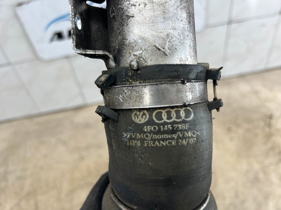 Turbolader Schlauch Audi A6 4F 4FO 145 738F in Remscheid