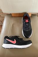 NEUw.~NIKE~Sneaker~Gr.36~Schwarz~Running~Damen~Kinder Niedersachsen - Varel Vorschau