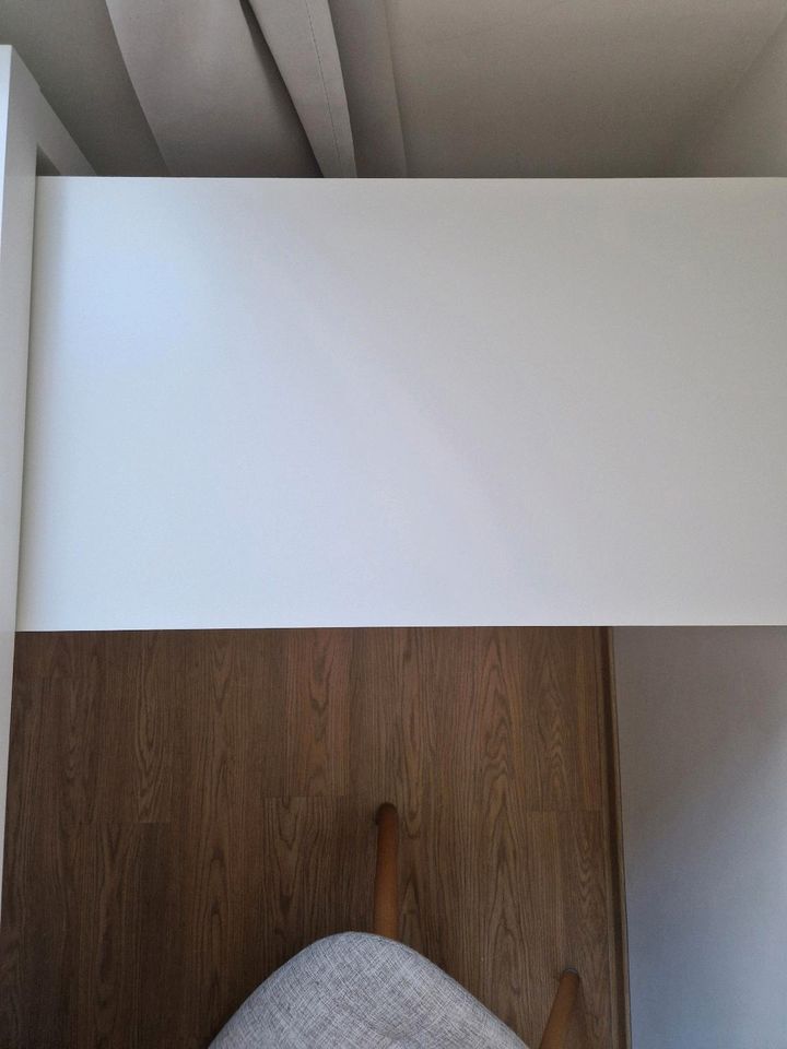 Malm / Ikea Ausziehplatte für den Schreibtisch in Hamburg