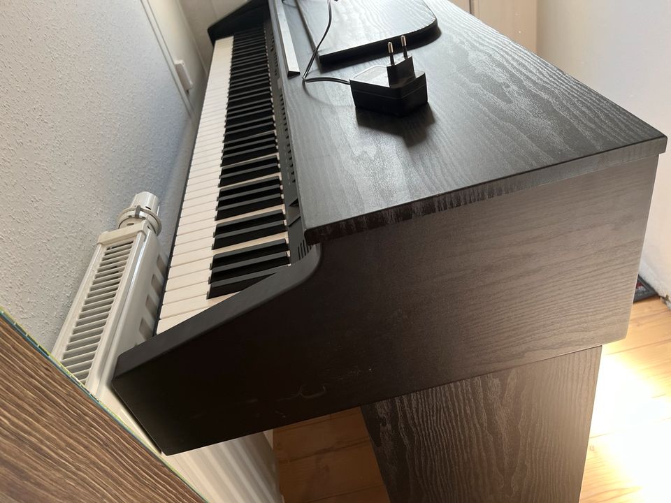 Hemmingway e-Piano in Lützen