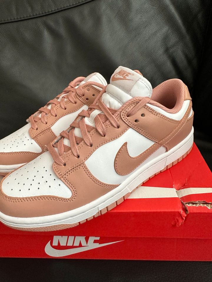 Nike dunk low 40 white rose whisper *NEU* in Ludwigshafen