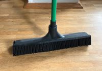 Neu! MAGIC BROOM Universalbesen für alle Böden in- & outdoor Ludwigsvorstadt-Isarvorstadt - Isarvorstadt Vorschau