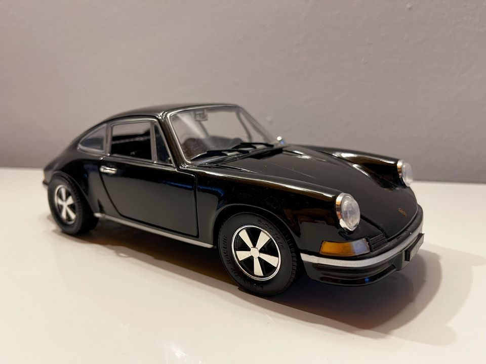 Modellauto Porsche 911 Carrera 1/18 in Heidelberg