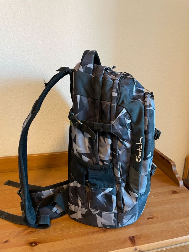 Schulrucksack ranzen von Satch schwarz/grau top in Großenkneten