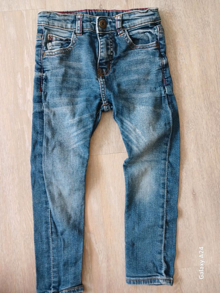 Zara Boys Jeans skinny Gr. 110. Size 5 in Bochum