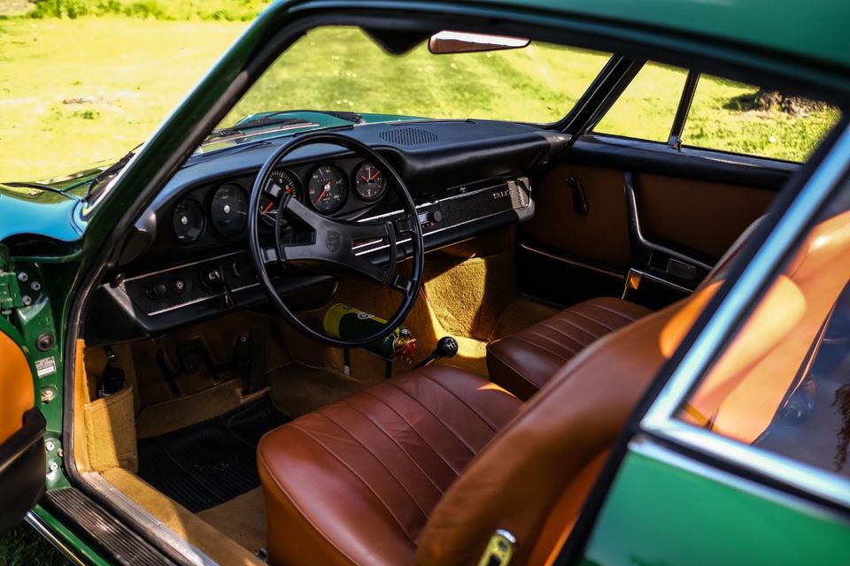 Porsche 911T Coupe in Irisch grün Fuchs Felgen (1970) in Petershagen