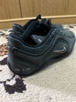 Nike Air Schuhe schwarz Leder Größe 44 Mecklenburg-Vorpommern - Stralsund Vorschau