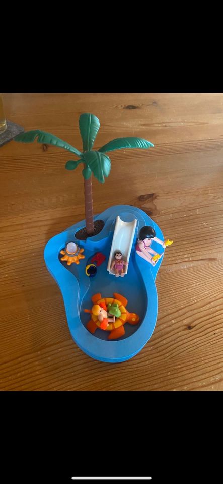 Playmobil Baby  Pool und Strand Set in Ettlingen