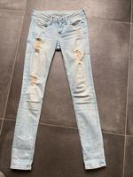H&M Jeans Skinny low waist Größe 25/32 destroyed Nordrhein-Westfalen - Kerpen Vorschau
