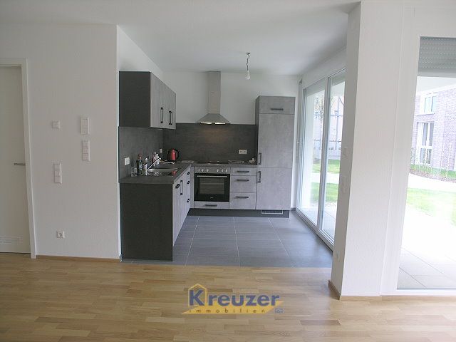 Neubau*Hochwertig*Barrierefrei – Freiwerdende, 3,5 Zi.-Whg. mit Terrasse in Ravensburg-Ost ! in Ravensburg