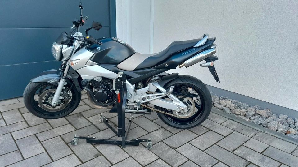 Suzuki GSR 600 A - mit ABS in Hilchenbach