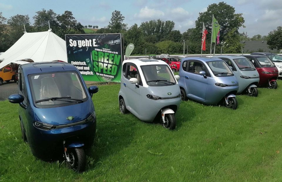 3Rad Elektro Vorführer Kabinenroller 2 Sitzer Lastenbike Trike Premium Microcar Aixam Legier Futura 3-RAD Roller Econelo Stormborn EQ VOLTA 3 Rad Lastenrad NEU TOP in Neukirchen