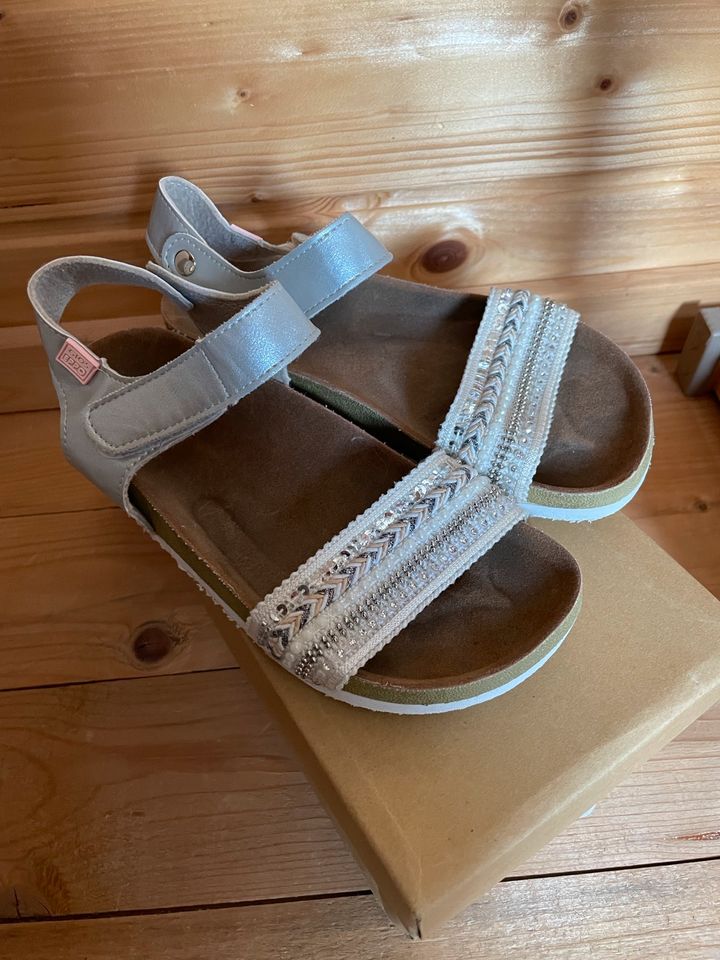 Gioseppo Sandalen Schuhe Sommer Mädchen Größe 34 Silber in Isernhagen