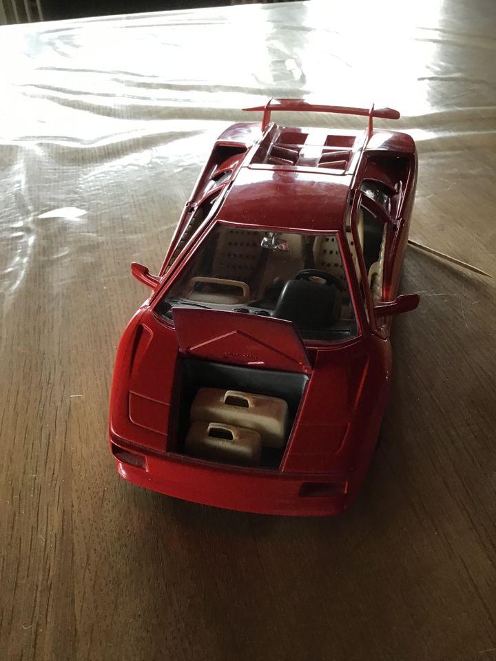 Modellautos Lamborghini Diablo 1990 1:18 in Winnenden