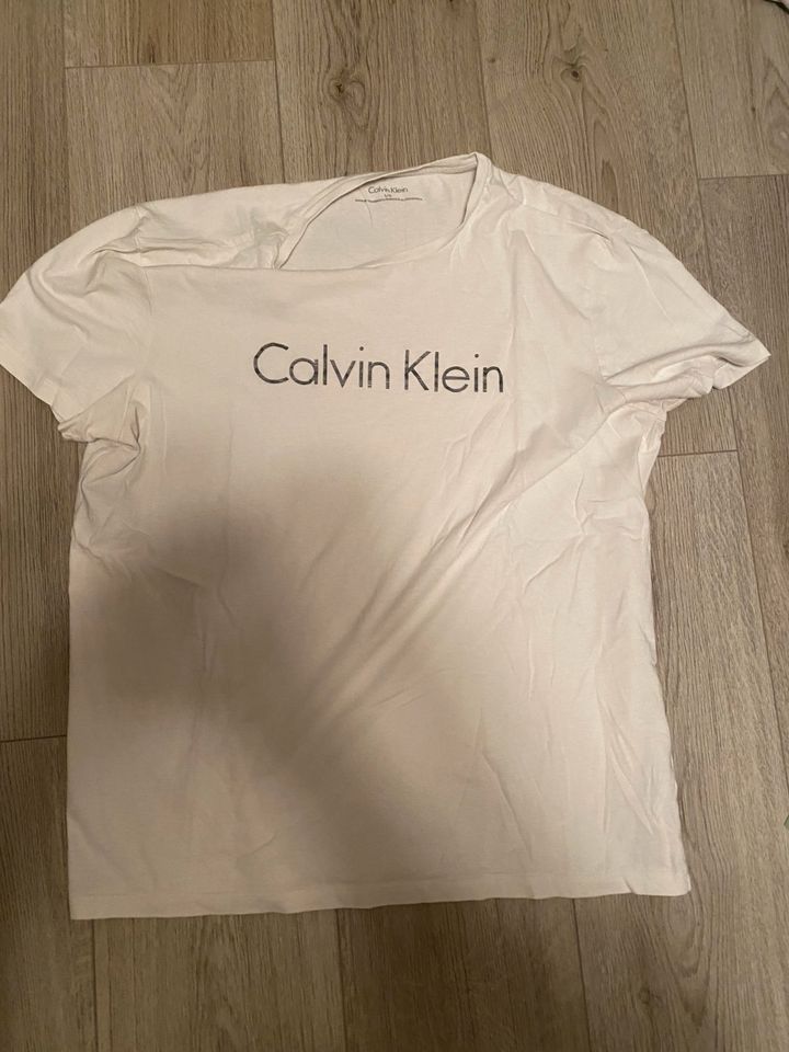 Calvin Klein Shirt Gr. L in Werneck