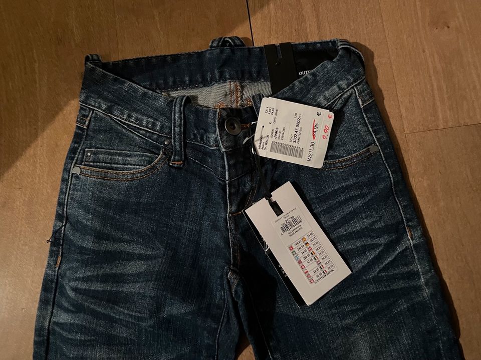 Outfitters Nation Jeans gerades Bein W21/L30,Taille 29 cm ca. NEU in Stadtbergen