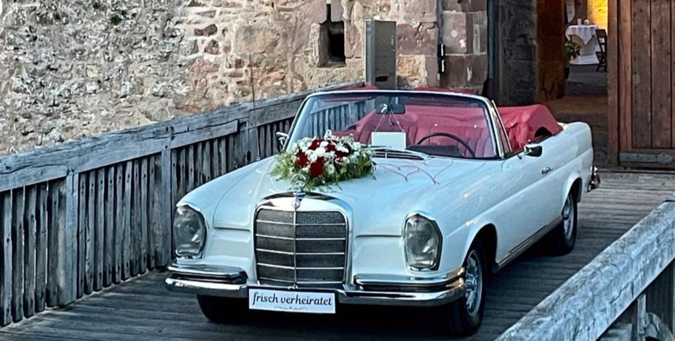 Mercedes Benz 250SE Cabrio 1966, Oldtimer / Hochzeitsauto mieten in Spangenberg