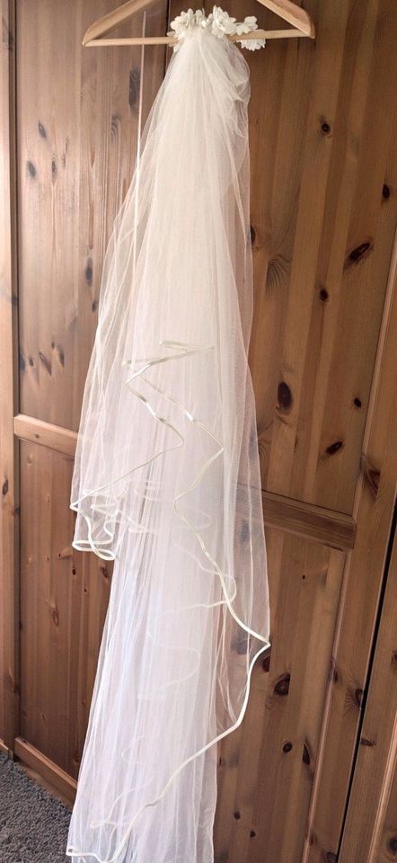 Brautkleid Hochzeitskleid lang creme Gr. 34/XS in Chemnitz