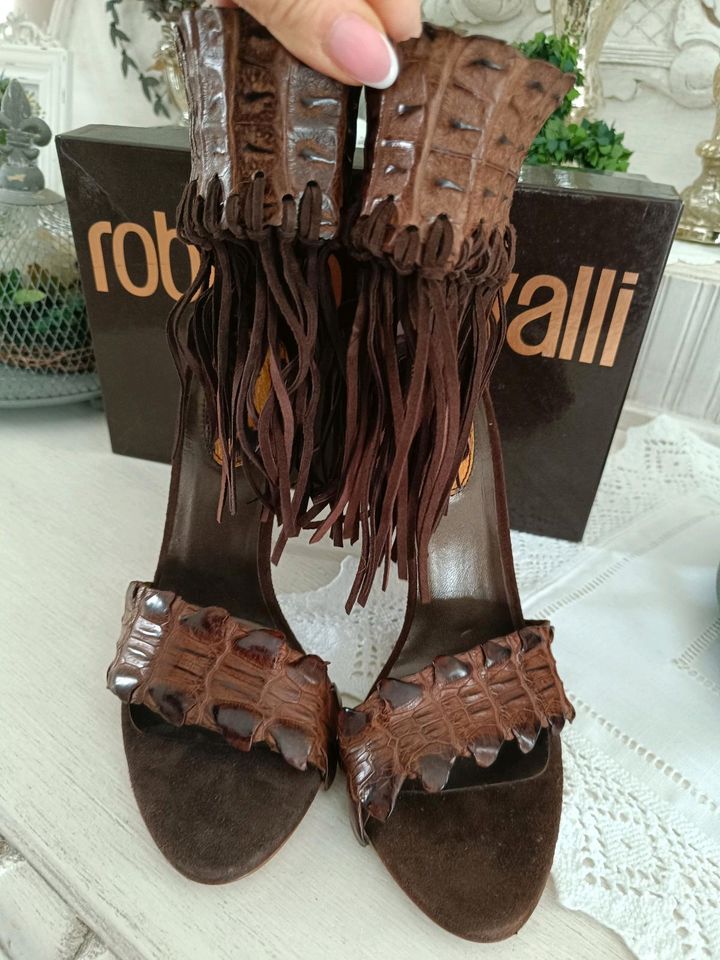 ROBERTO CAVALLI DESIGNER SANDALEN BRAUN Gr.39 NEU INKL.KARTON in Brackel