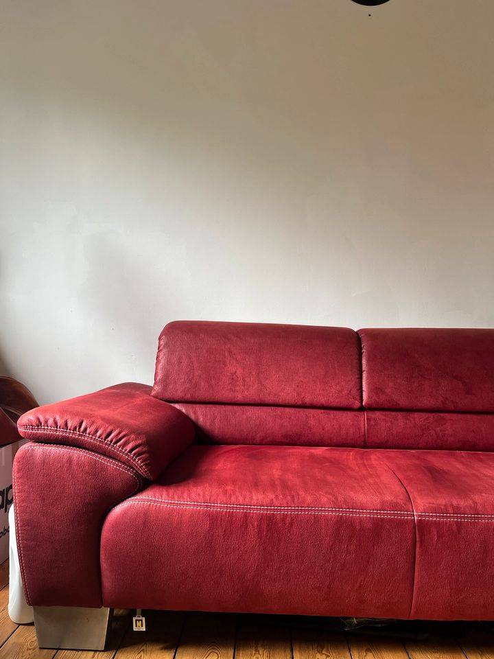 Musterring Ledercouch Sofa rot in Wiesbaden