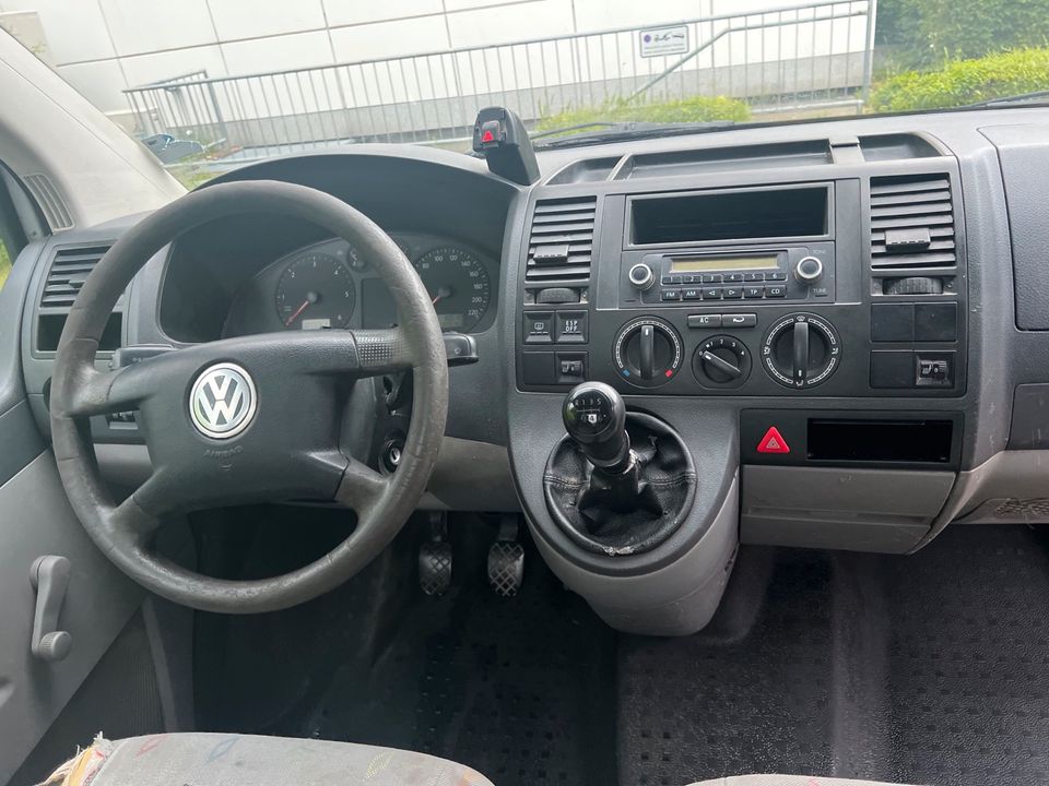 Volkswagen T5 Transporter Pritsche 2.5 TDI Klima Tempomat AHK in Friedrichsdorf
