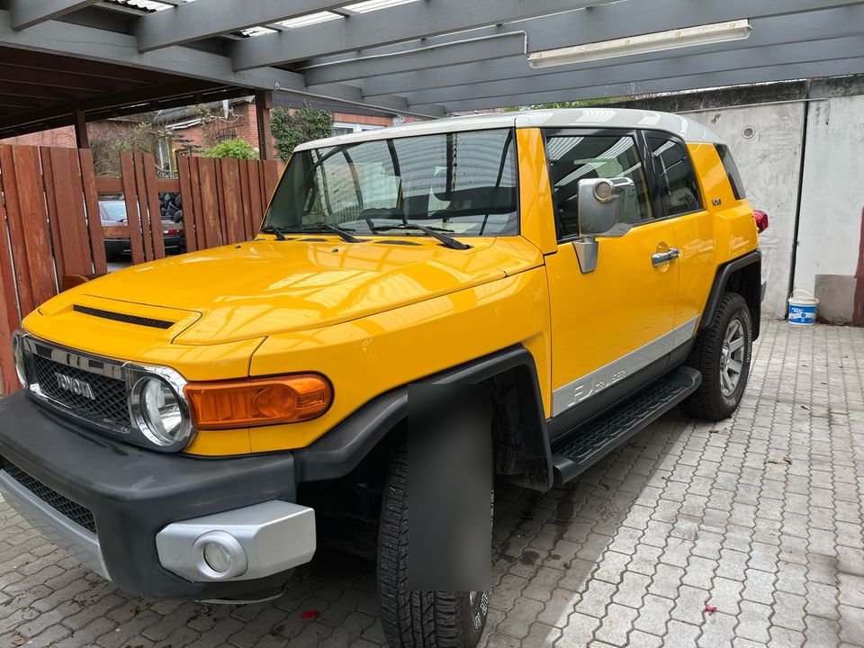 Toyota FJ Cruser Allrad in Hamburg