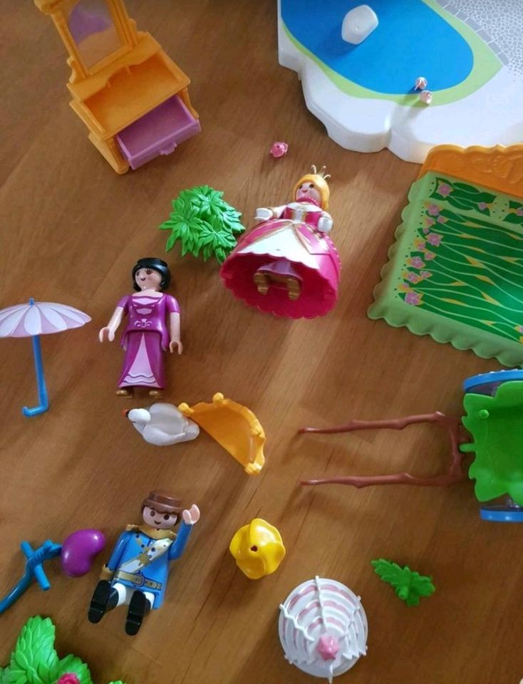Playmobil Koffer zum bespielen mit Zubehör Mädchen Top Zustand in Mitteleschenbach