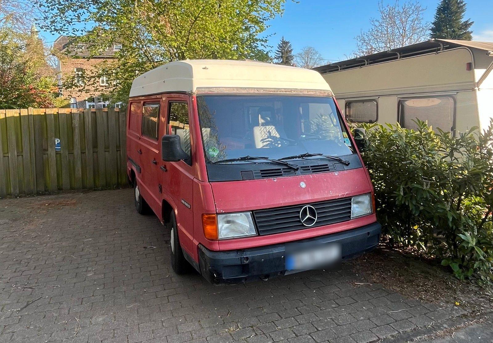 Abbildung des Autos Mercedes-Benz MB 100 D C…