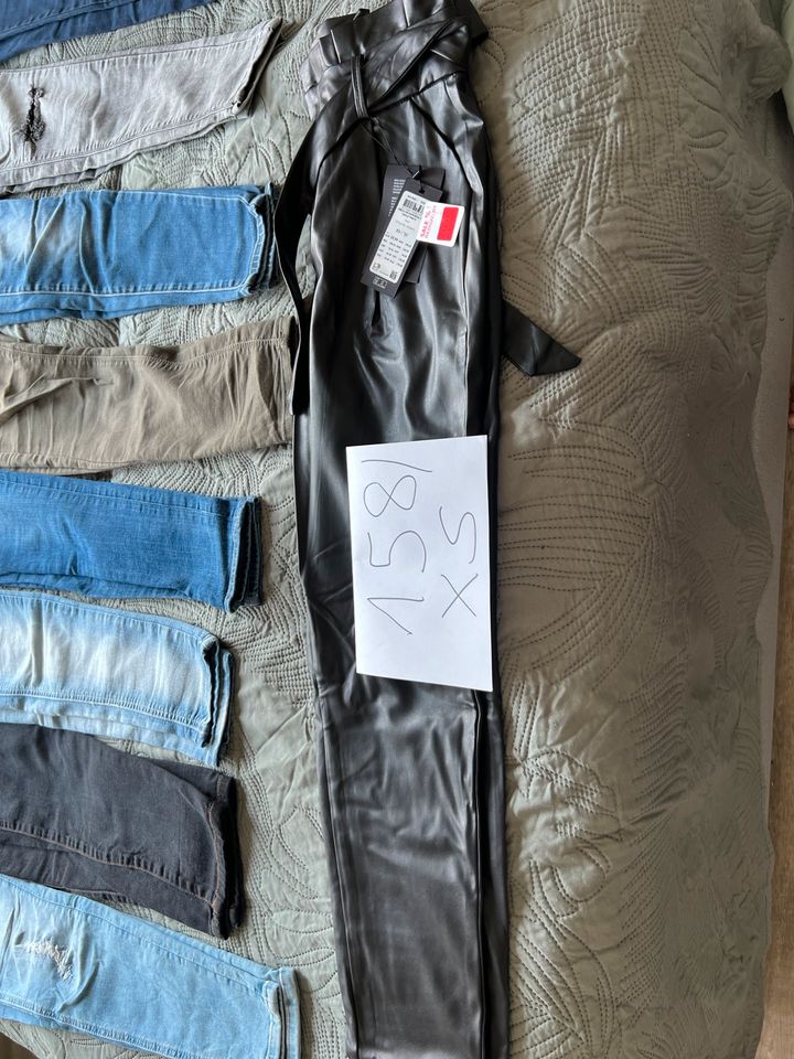 Kleidung Mädchen Hosen Gr. 158-XS ab 5€ VB/Stück in Nierstein