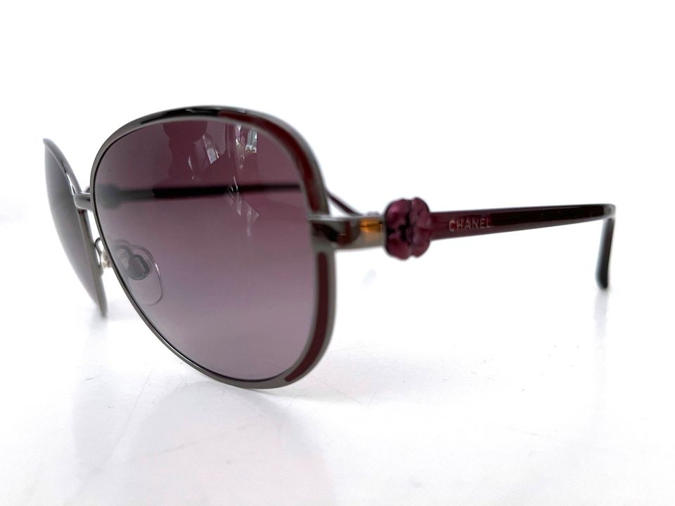 Chanel Sonnenbrille 4187 Bordeaux Silber Metall Kamelie Aviator in Hamburg