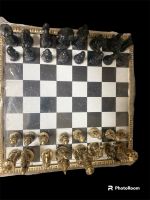 Schachbrett und Schachfiguren aus Messing Hessen - Petersberg Vorschau