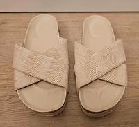 C&A Stoff Sandalen Schlappen Sommer beige 39 Rheinland-Pfalz - Ingelheim am Rhein Vorschau