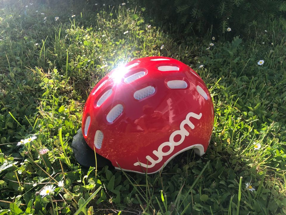 Laufrad Woom 1 Rot (Sehr guter Zustand) + Trittbrett + Helm (S) in Bruchsal