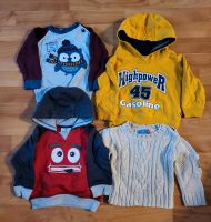 Set 4 Pullover 2 mit Kaputze sehr guter Zustand  Jungs gr. 80 Nordrhein-Westfalen - Hattingen Vorschau