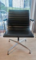 Alu Chair EA108 Besucherstuhl mit kleinem Defekt Bayern - Lauben Vorschau