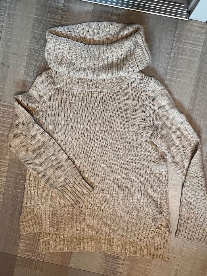 H&M kuscheliger Pullover in M mit XXL Rollkragen, beige in Jübek